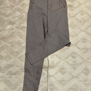 Zara Leggings with Gingham Pattern